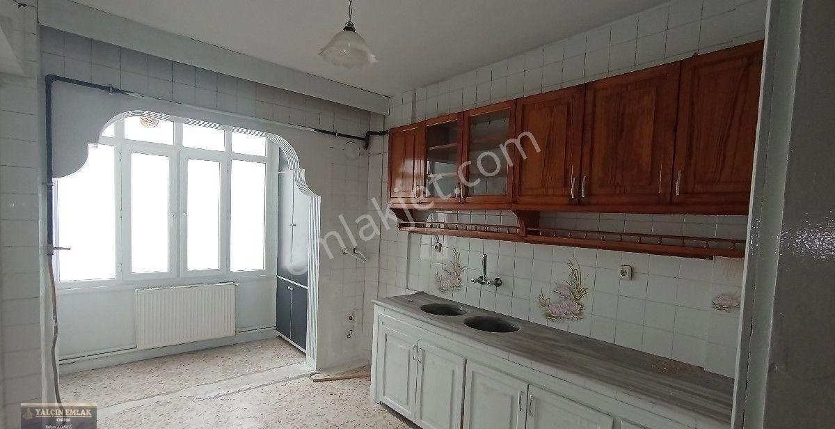 Kolejtepe Mahlesinde Konumu Güzel Hasarsız 3+1 Daire - Görsel 31