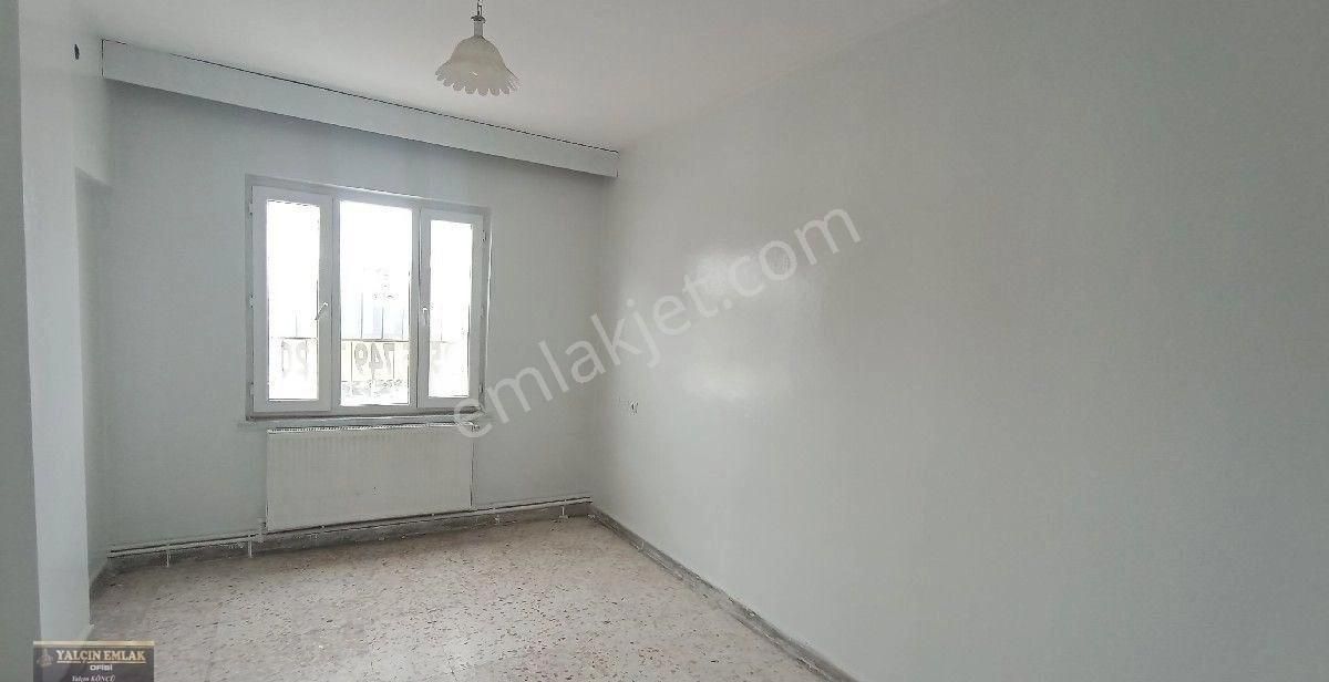 Kolejtepe Mahlesinde Konumu Güzel Hasarsız 3+1 Daire - Görsel 7