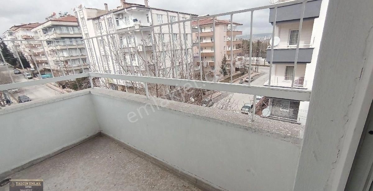 Kolejtepe Mahlesinde Konumu Güzel Hasarsız 3+1 Daire - Görsel 34