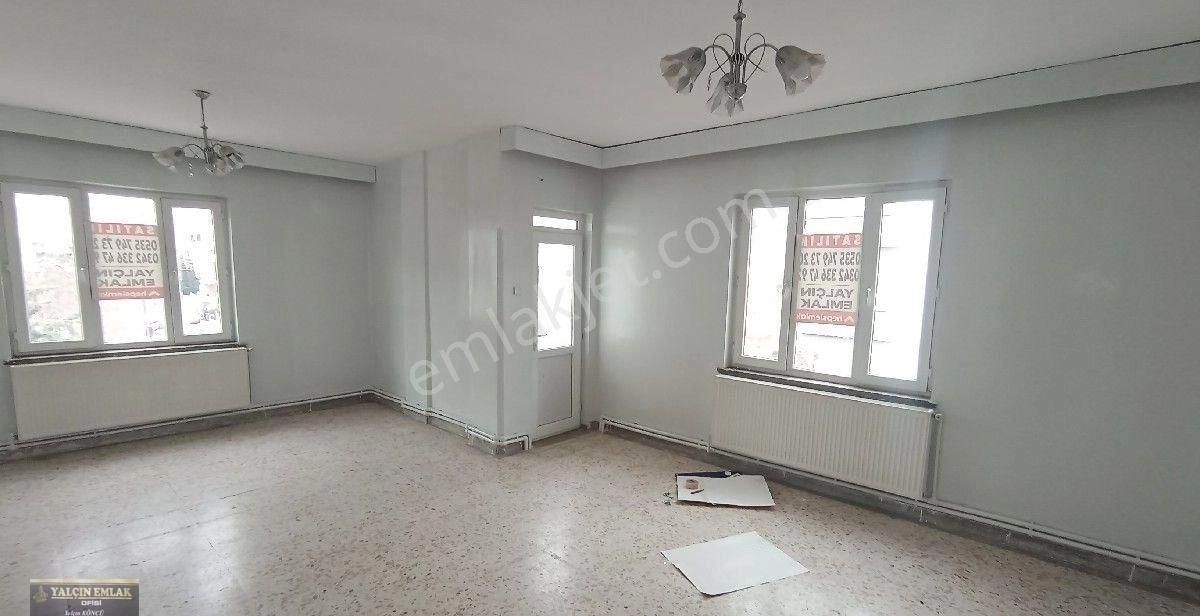 Kolejtepe Mahlesinde Konumu Güzel Hasarsız 3+1 Daire - Görsel 11