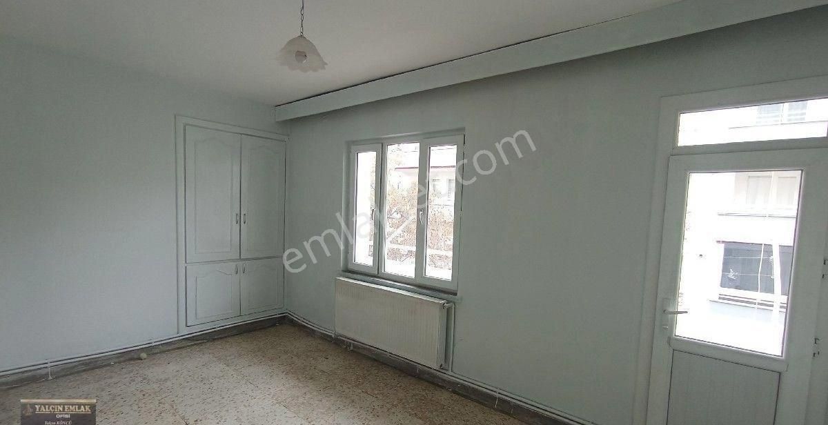 Kolejtepe Mahlesinde Konumu Güzel Hasarsız 3+1 Daire - Görsel 16