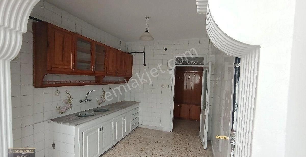 Kolejtepe Mahlesinde Konumu Güzel Hasarsız 3+1 Daire - Görsel 13