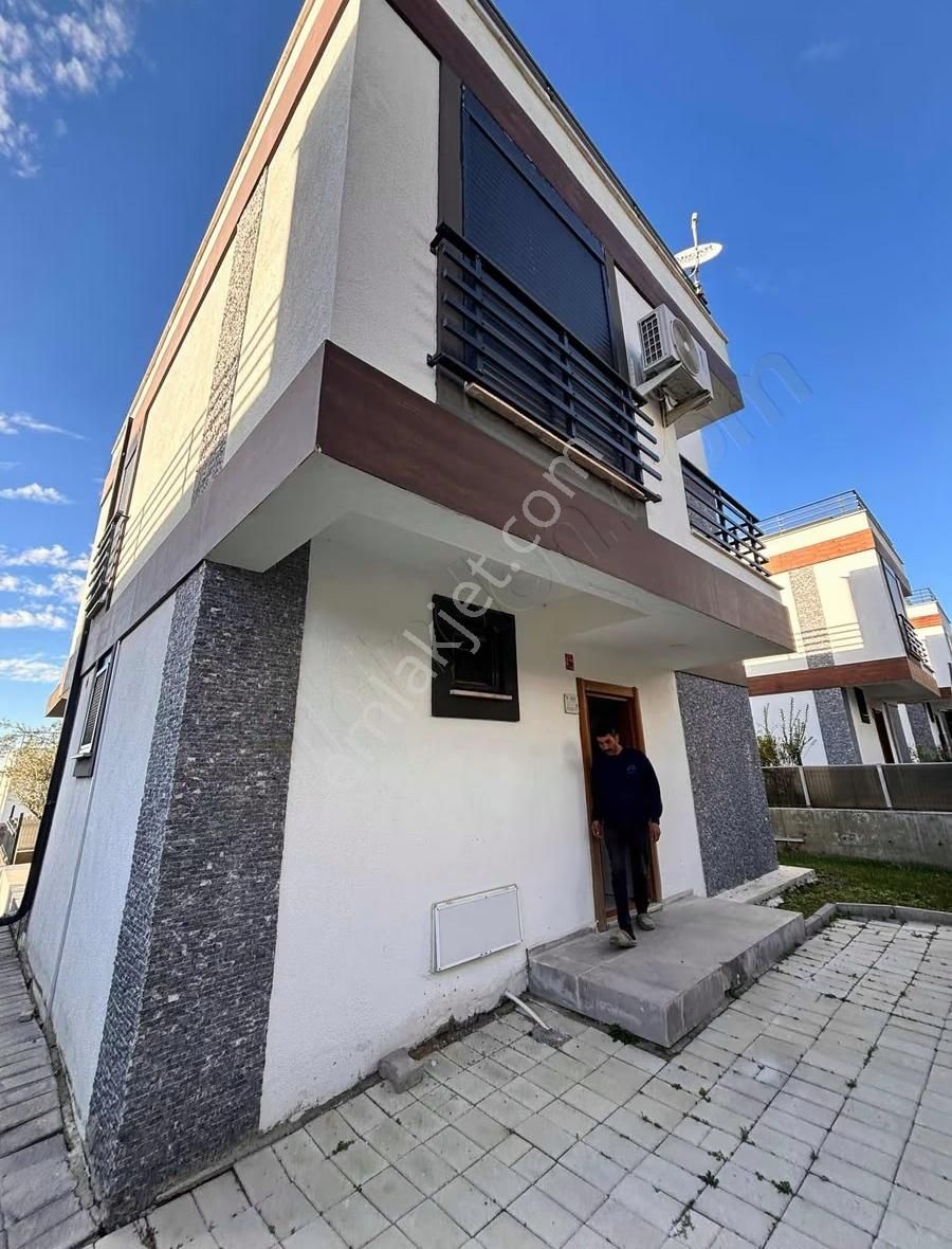 Neşe Emlak Tan Gömeç Sahilde Satılık Villa - Görsel 3