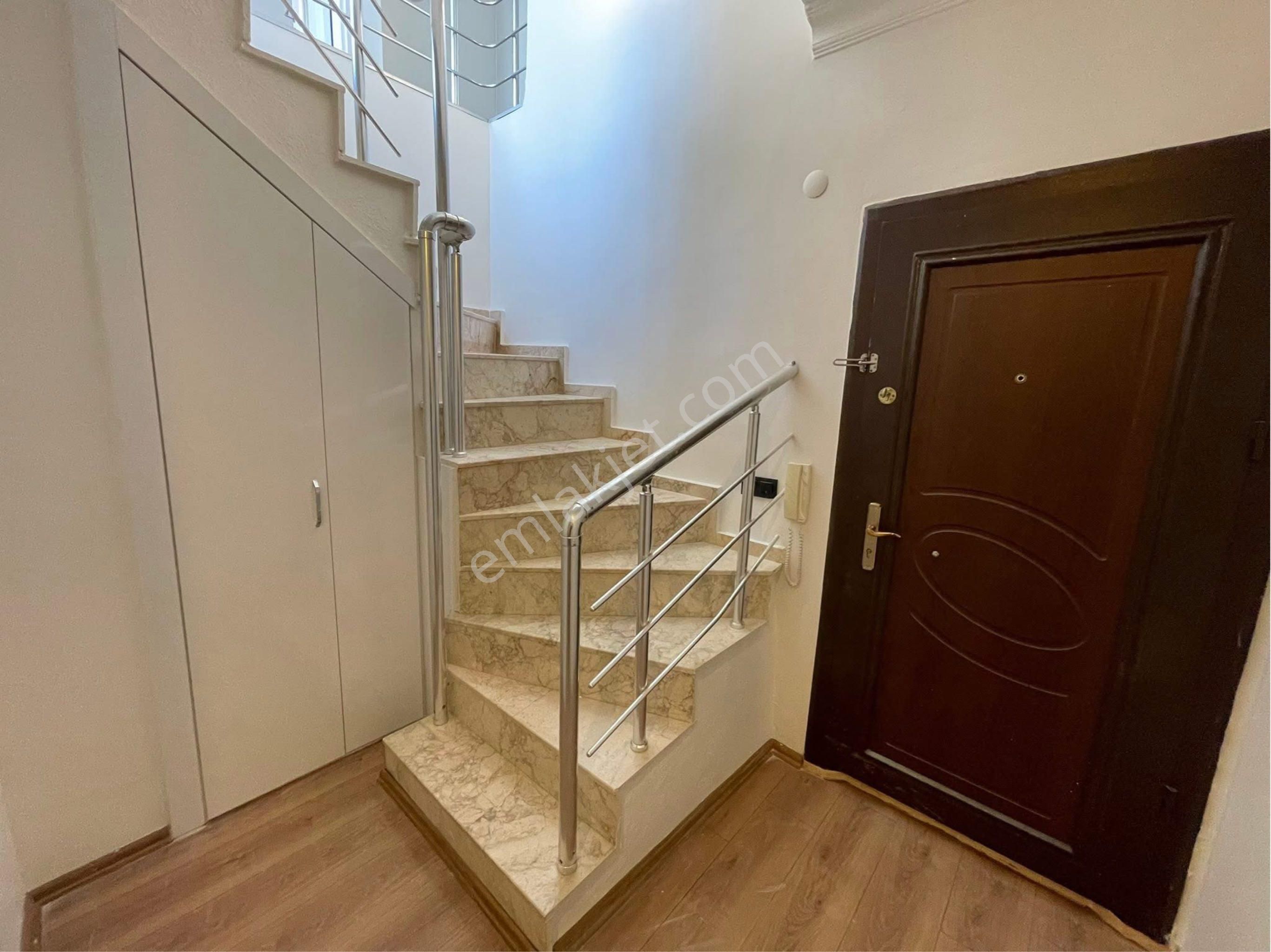 Didim Çamlıkta Deniz Manzaralı 3+1 Satılık Dubleks Daire - Görsel 3