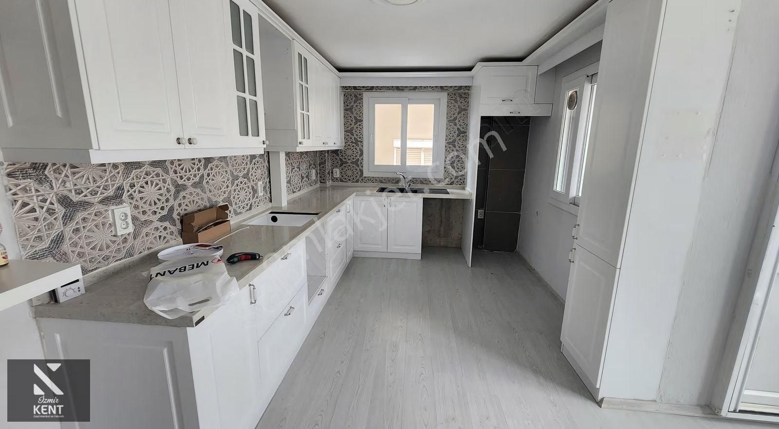 Kemalpaşa Armutlu Kiralık 3+1 Daire 160 M2