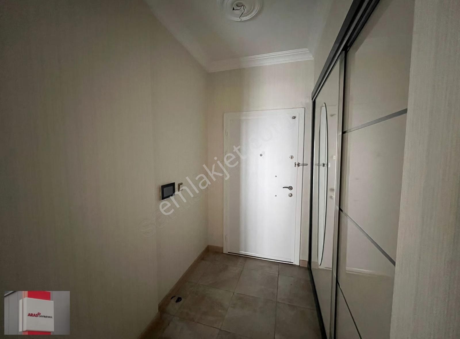 Erenler Mahallesinde Site İçi Sıfır Ayarında Bakımlı Geniş 3+1 - Görsel 25