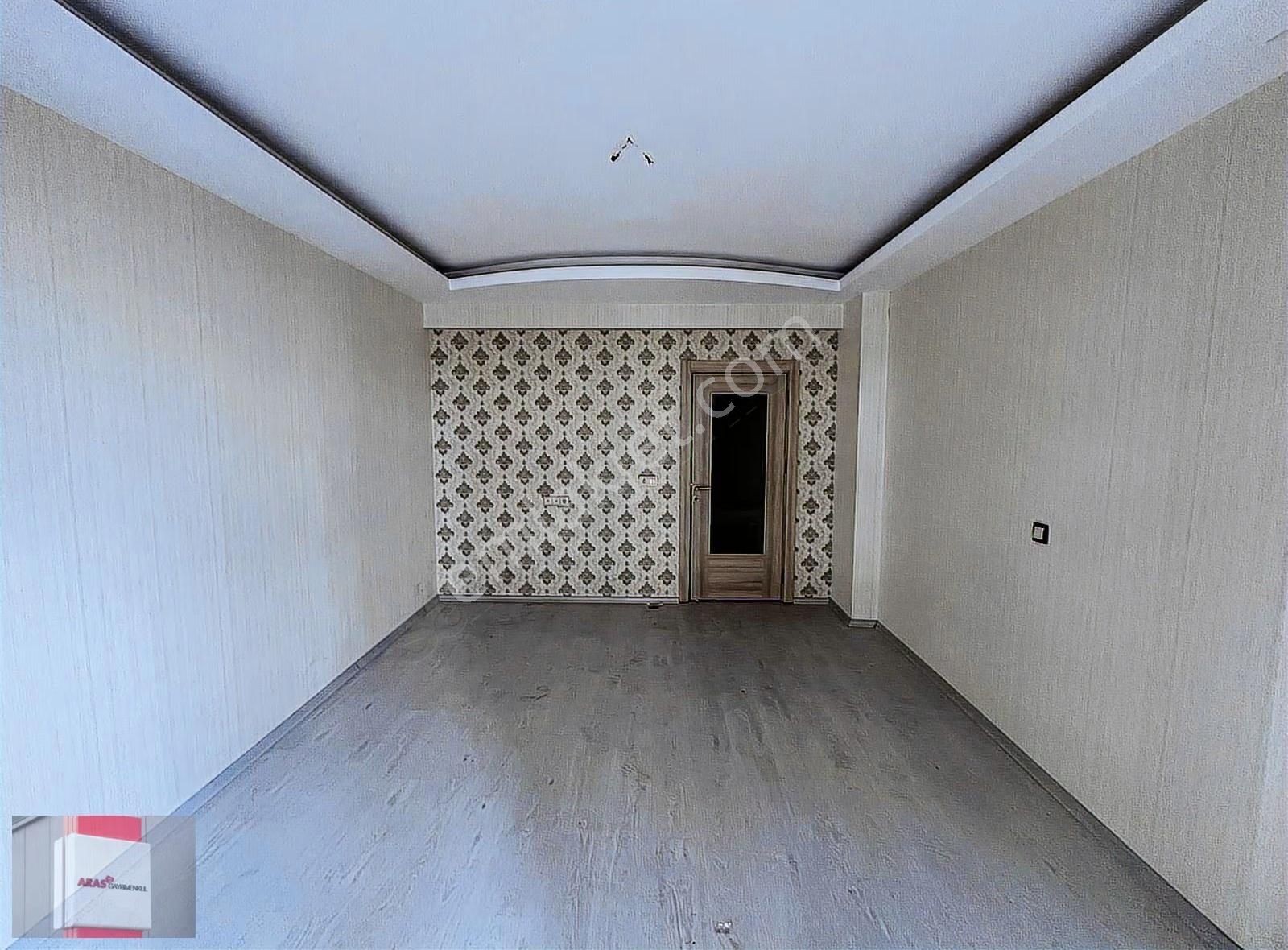 Erenler Mahallesinde Site İçi Sıfır Ayarında Bakımlı Geniş 3+1 - Görsel 7