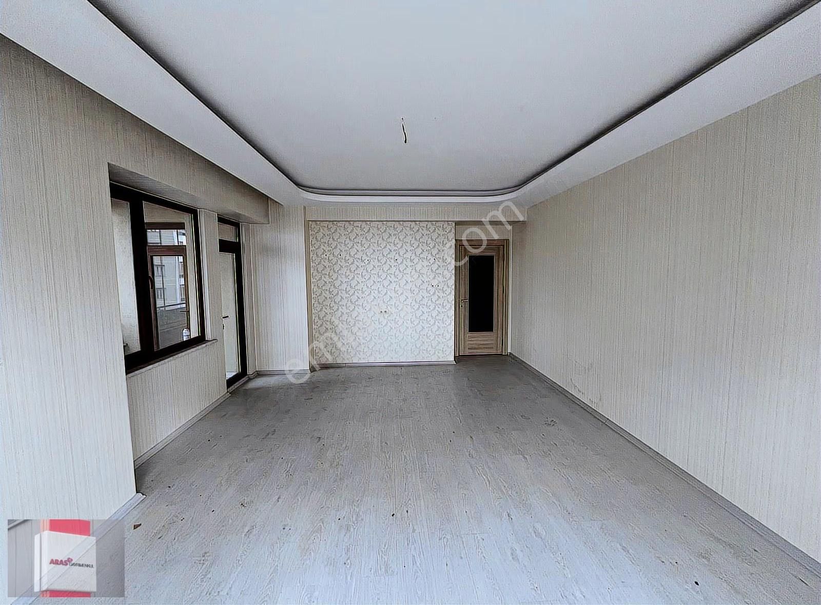 Erenler Mahallesinde Site İçi Sıfır Ayarında Bakımlı Geniş 3+1 - Görsel 19