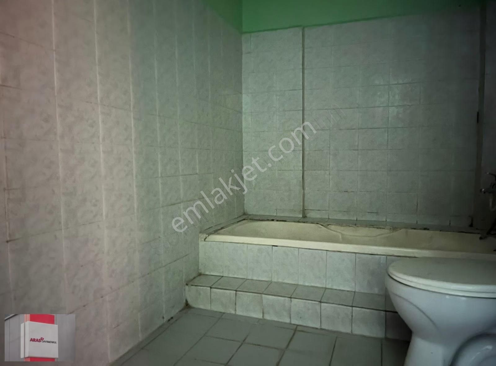 Kumköprü Mah. Fetih Caddesi Yakını Geniş 3+1 Zemin Kat Daire - Görsel 14