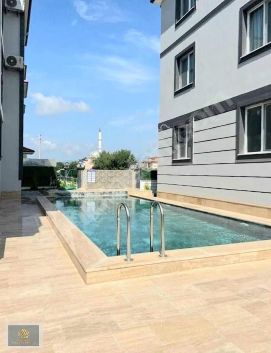 Havuzlu Sitede Harika 1+1 Satılık Daire - Görsel 2