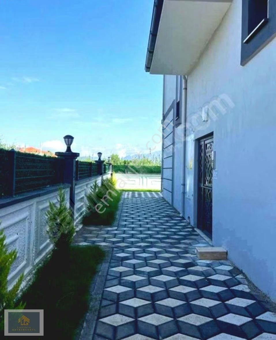 Havuzlu Sitede Harika 1+1 Satılık Daire - Görsel 8