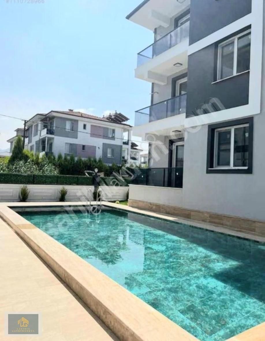 Havuzlu Sitede Harika 1+1 Satılık Daire - Görsel 6