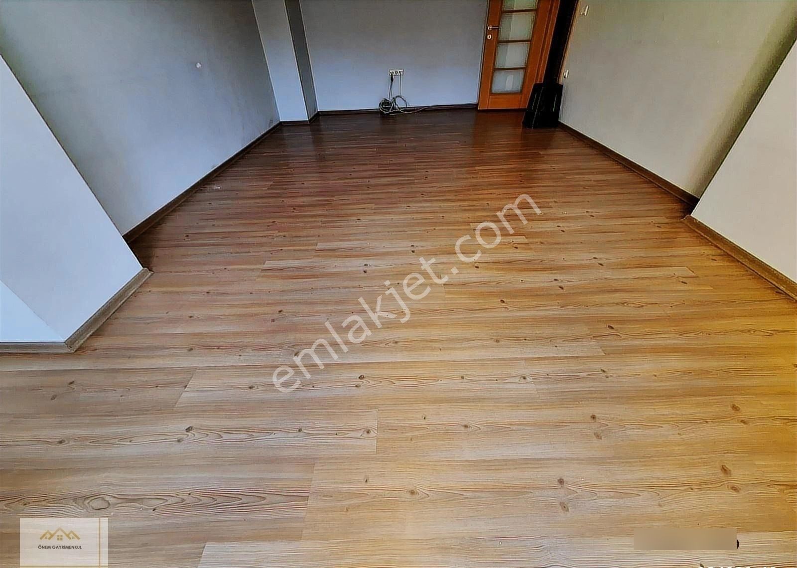 Ünalan Mahallesi'nde Muhteşem Çatı Dubleks Çift Girişli Daire - Görsel 14