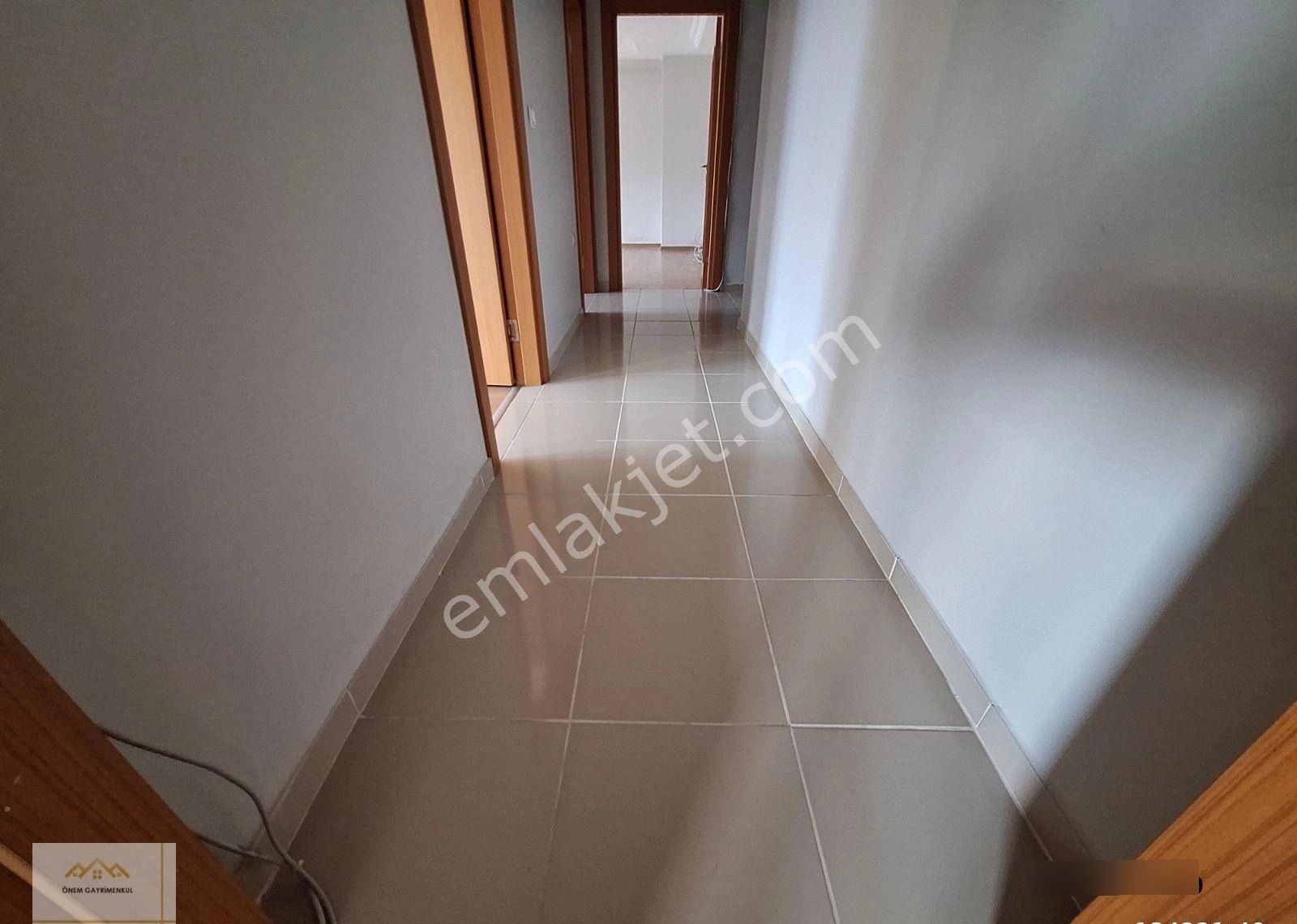 Ünalan Mahallesi'nde Muhteşem Çatı Dubleks Çift Girişli Daire - Görsel 27