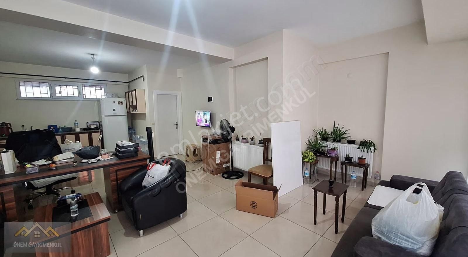 Kayışdağı Uslu Caddesine Cephe Kiralık Boş Dükkan - Görsel 9