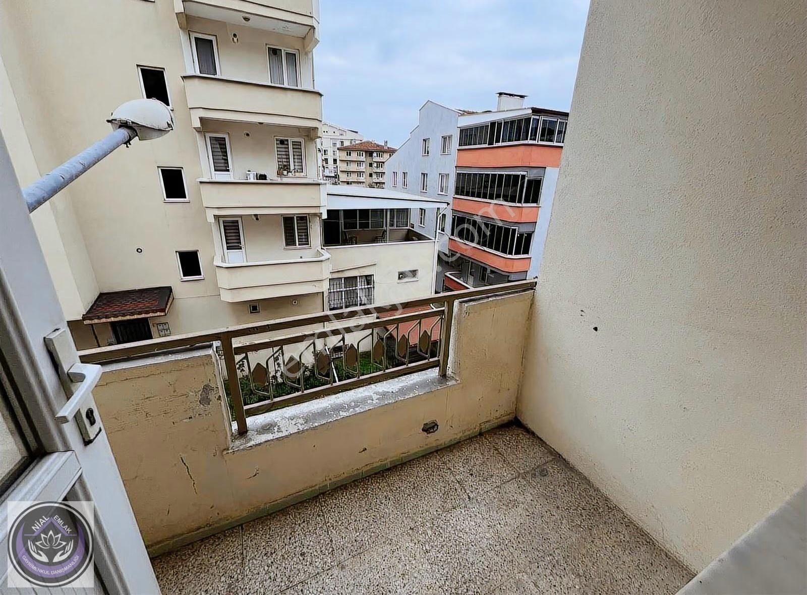 Balıkesir Kasaplar Mahallesi Kiralık 3+1 Daire - Görsel 18