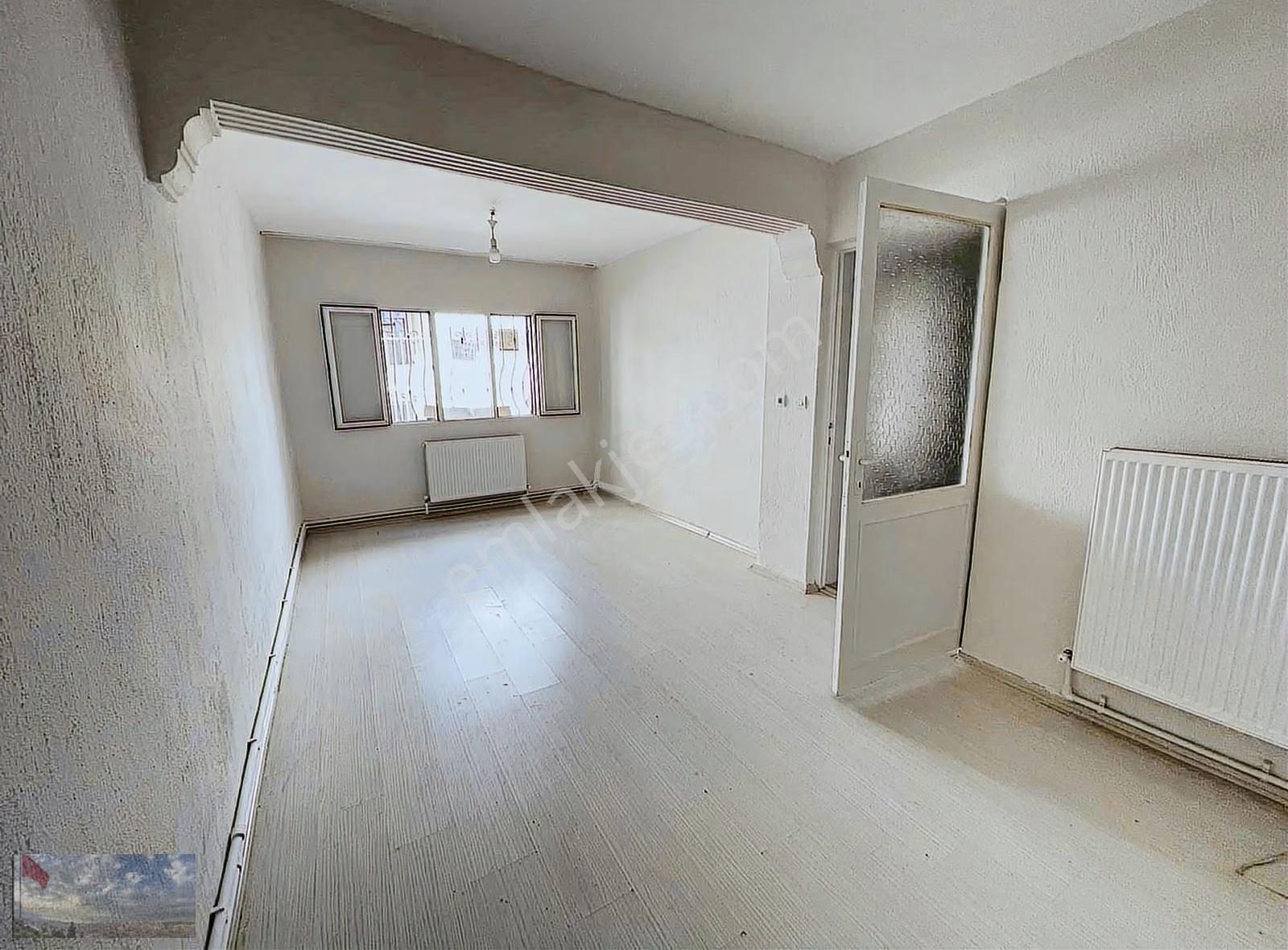 Kiralık 3+1 Doğalgazlı Geniş Balkonlu Daire Merkez Lokasyonda - Görsel 11