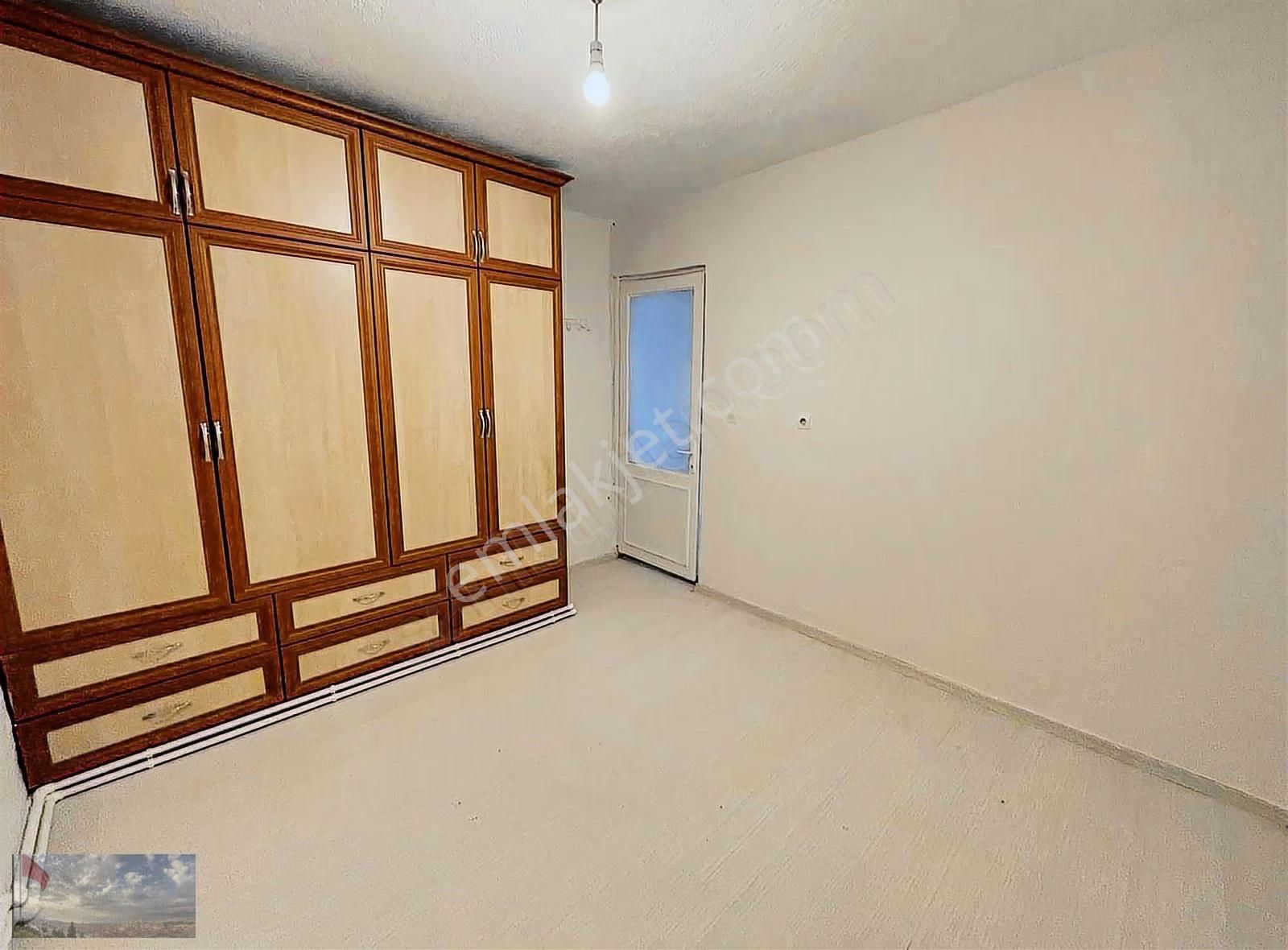 Kiralık 3+1 Doğalgazlı Geniş Balkonlu Daire Merkez Lokasyonda - Görsel 8