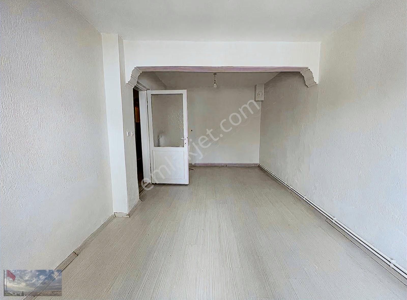 Kiralık 3+1 Doğalgazlı Geniş Balkonlu Daire Merkez Lokasyonda - Görsel 6