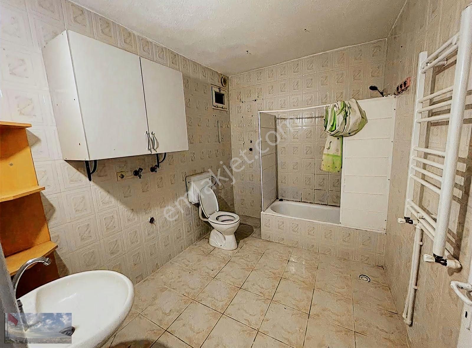 Kiralık 3+1 Doğalgazlı Geniş Balkonlu Daire Merkez Lokasyonda - Görsel 13
