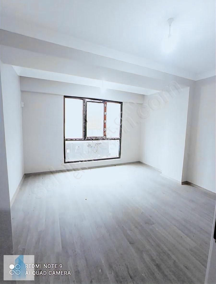 Bağcılar Yıldıztepe De Satılık 2+1 Sıfır Ara Kat Daire - Görsel 2