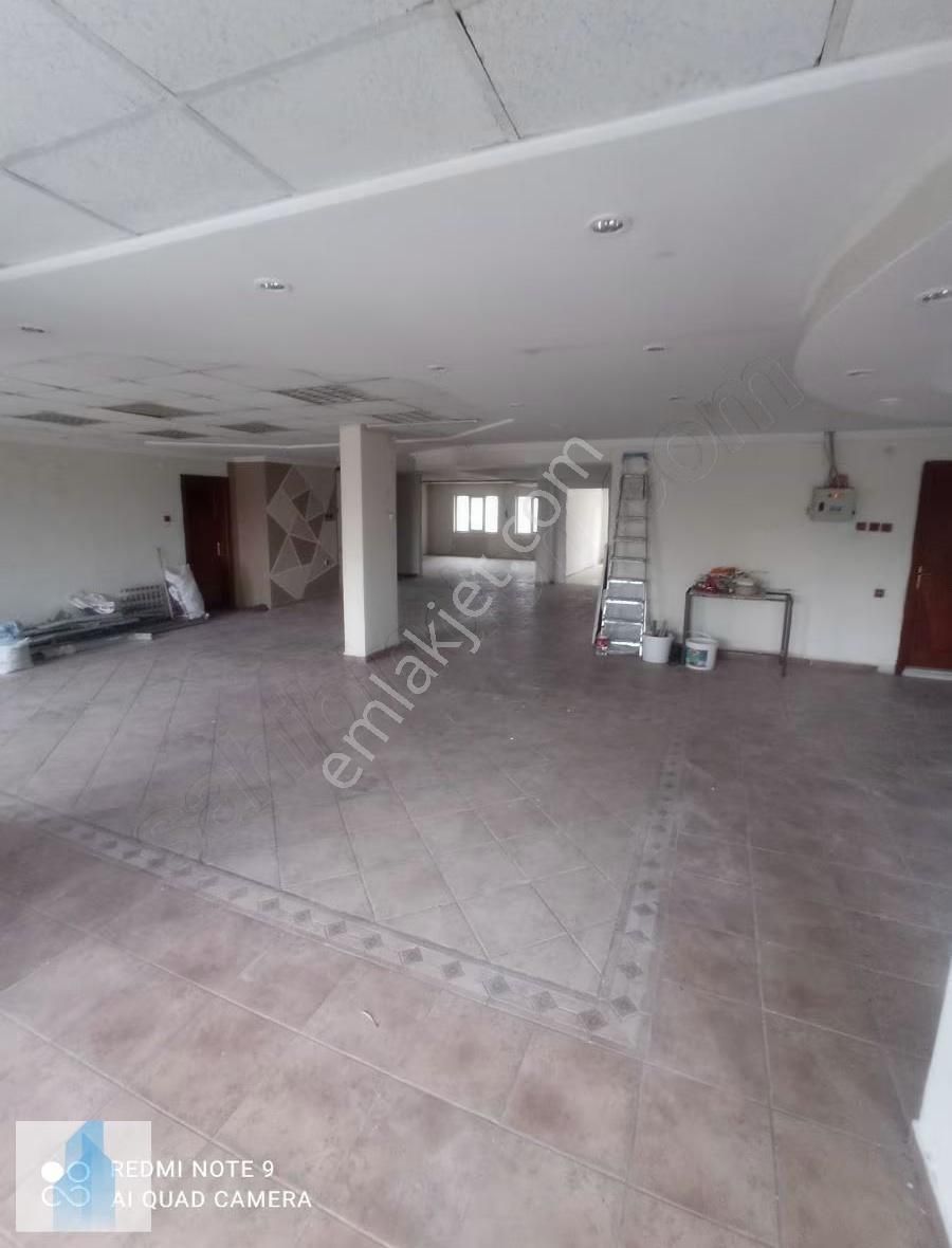 Bağcılarda Kiralık Cadde Üstü 300m2 İşyeri Birçok Sektöre Uygun - Görsel 14