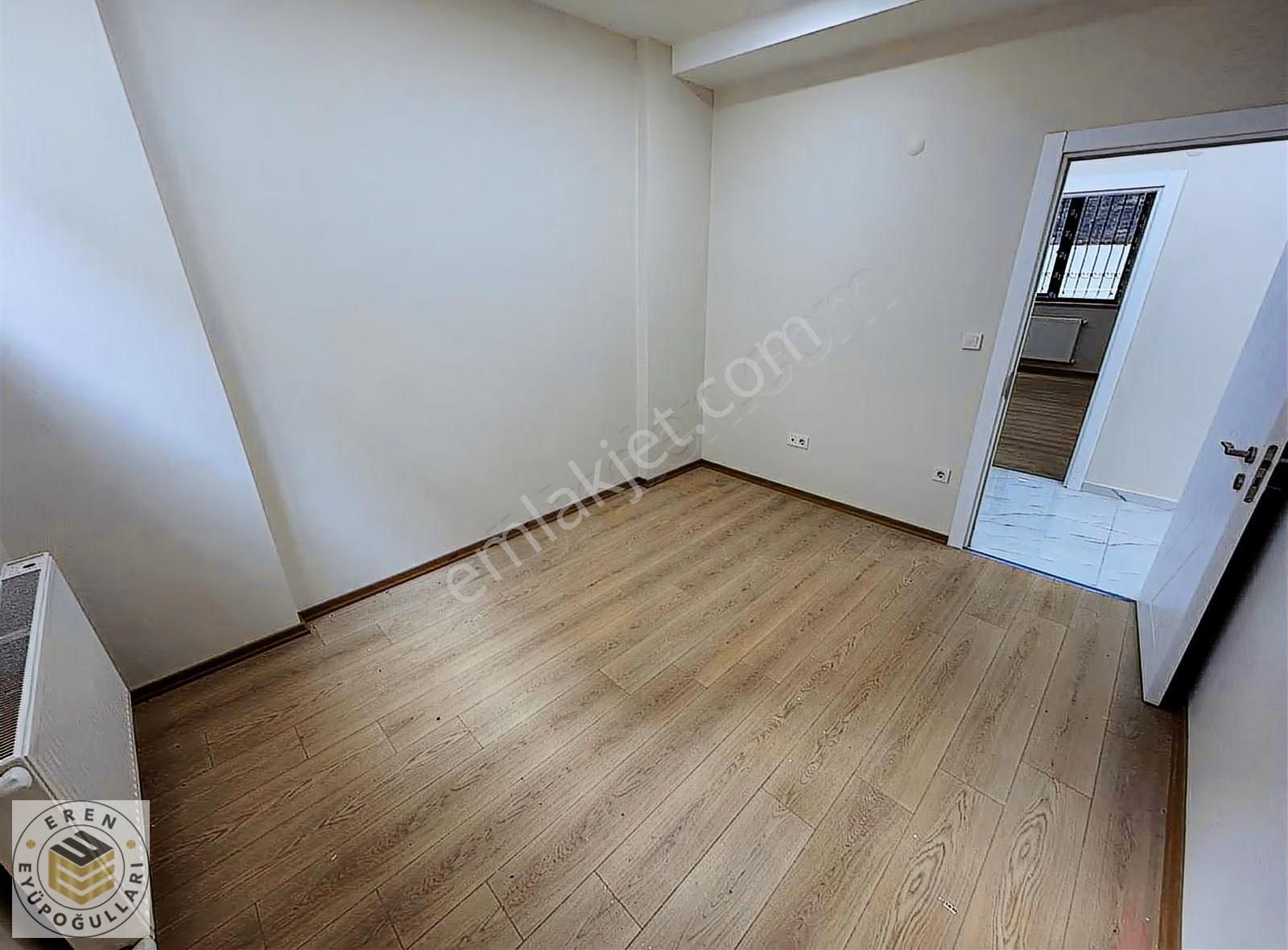 B.paşa Yenidoğan Mh Sıfır Oturuma Hazır Bahçe Katı Kiralık Daire - Görsel 4
