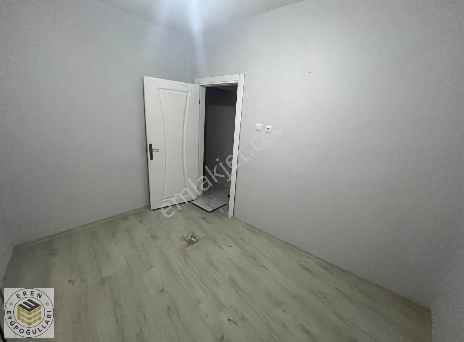 B.paşa Orta Mah. 1+1 Eski Bina Ama İçi Full Yenilenmiş Kiralık - Görsel 2