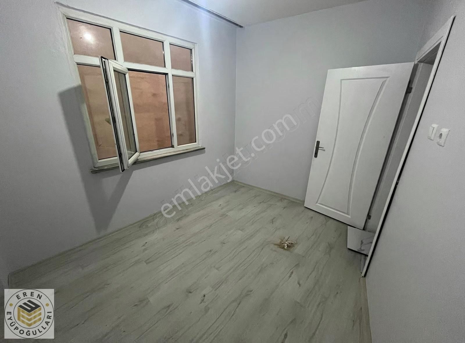 B.paşa Orta Mah. 1+1 Eski Bina Ama İçi Full Yenilenmiş Kiralık - Görsel 4