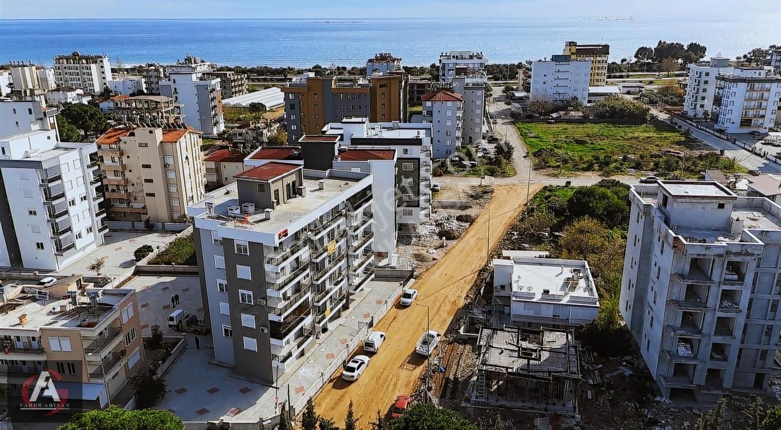 Faruk Arısan'dan Denize Yakın Deniz Manzaralı Oturuma Hazır 1+1 - Görsel 24