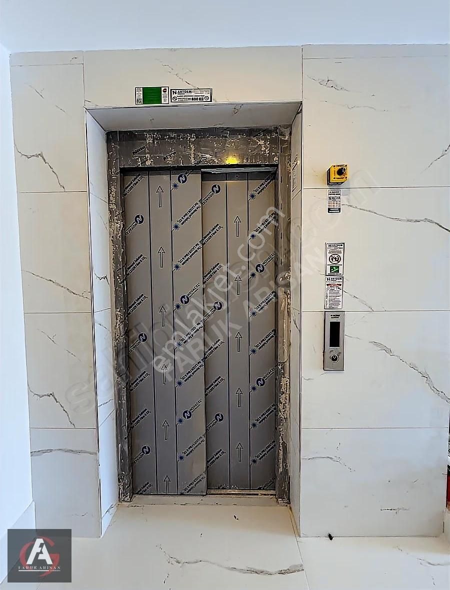 Faruk Arısan'dan Merkezi Konumda Çok Geniş İskanlı Ve Lüx 2+1 - Görsel 14