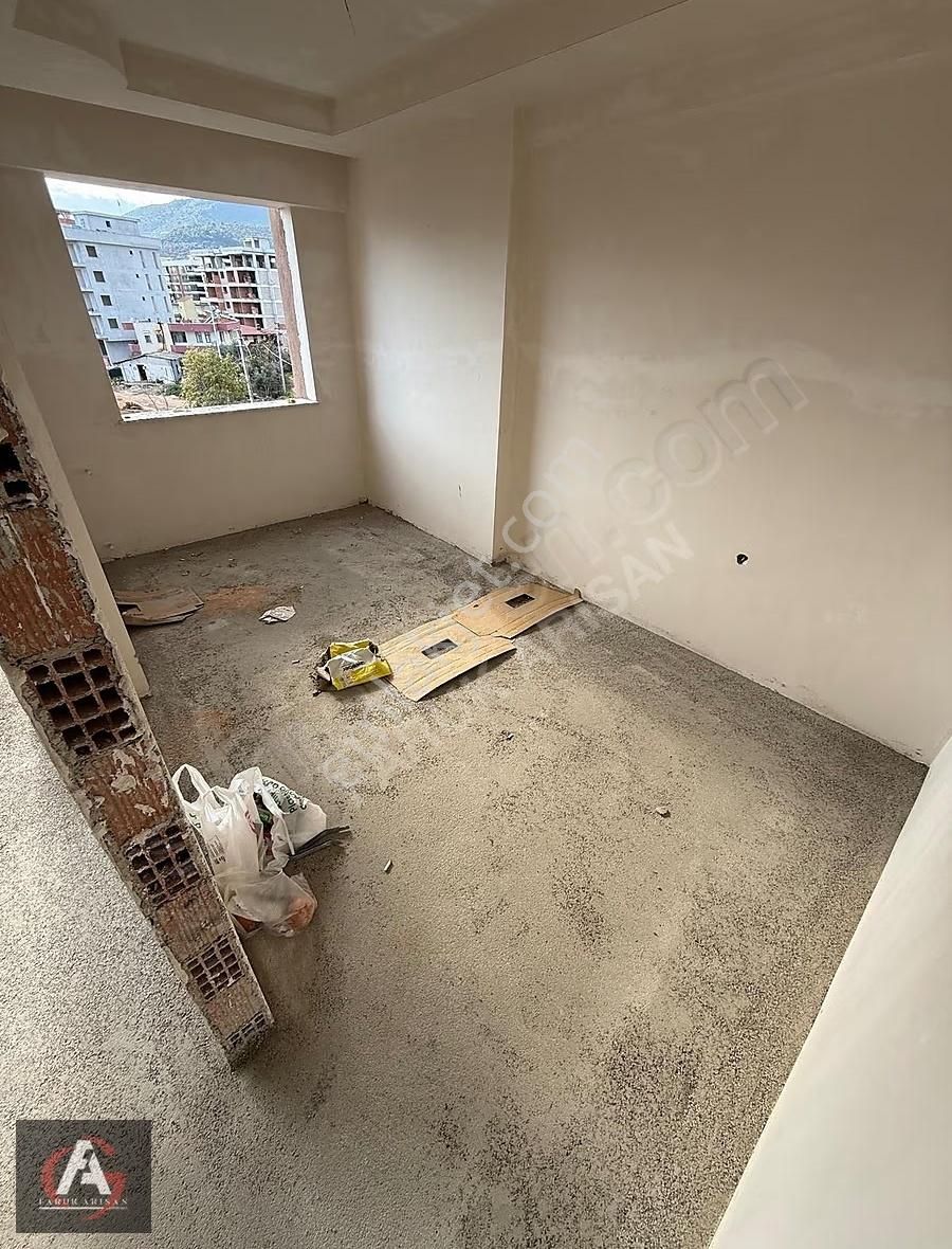 Faruk Arısan'dan Denize Çok Yakın Ve Deniz Manzaralı 1+1 Daire - Görsel 2