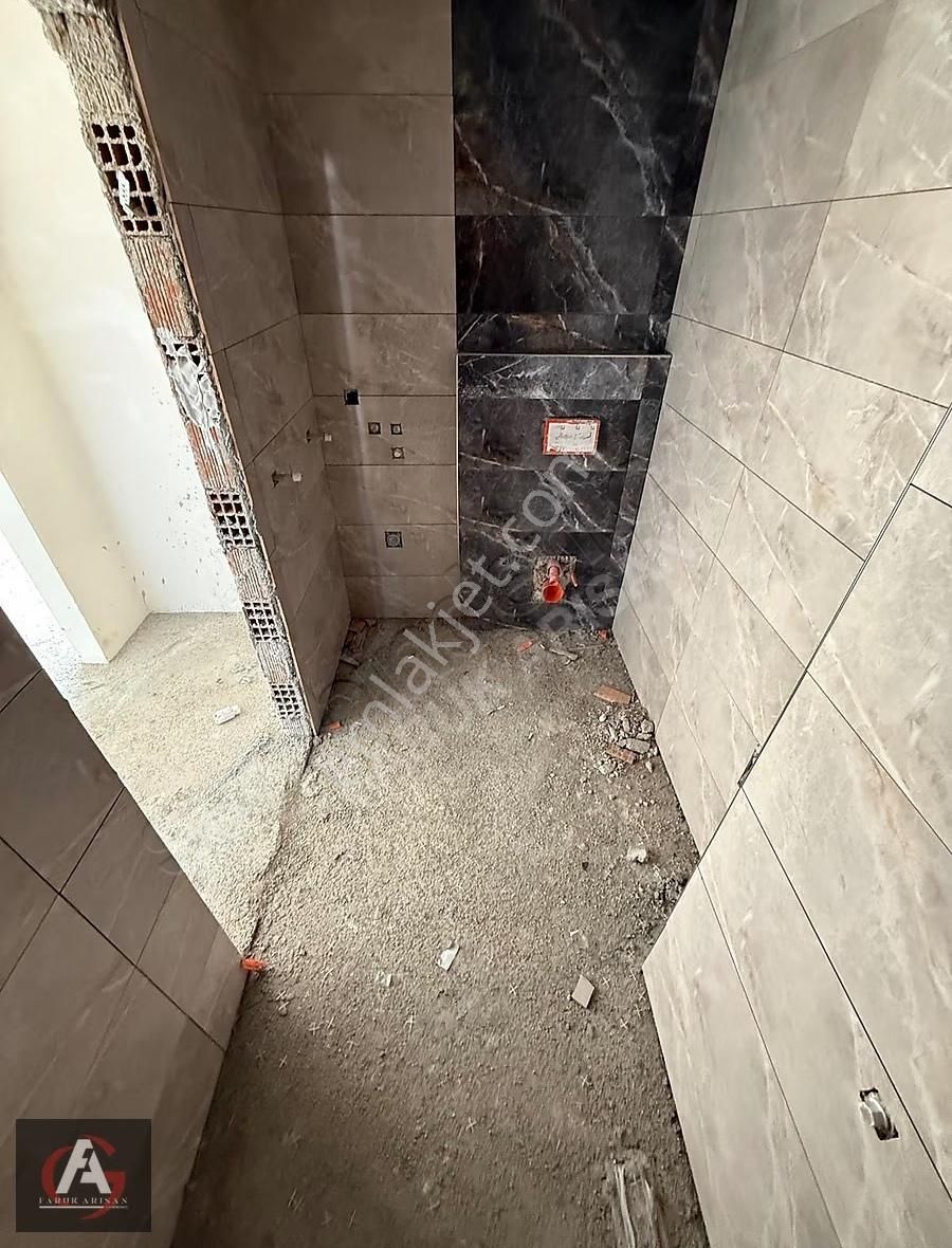 Faruk Arısan'dan Denize Çok Yakın Ve Deniz Manzaralı 1+1 Daire - Görsel 11