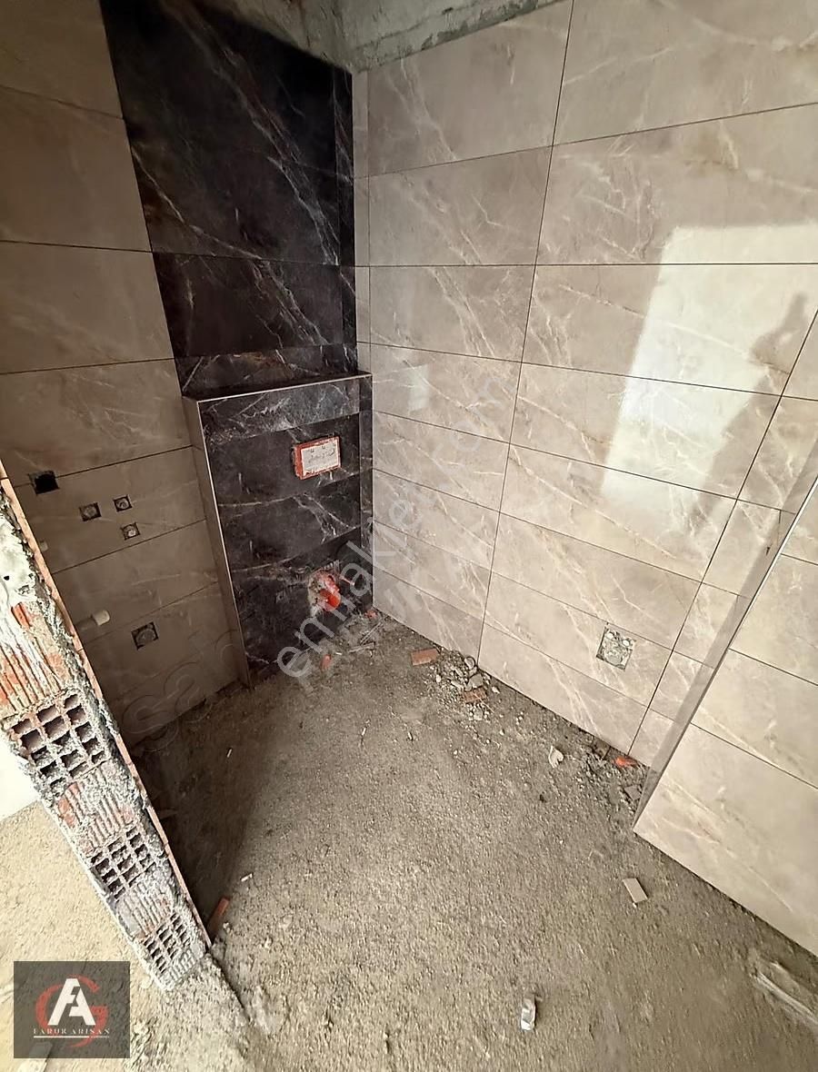 Faruk Arısan'dan Denize Çok Yakın Ve Deniz Manzaralı 1+1 Daire - Görsel 7