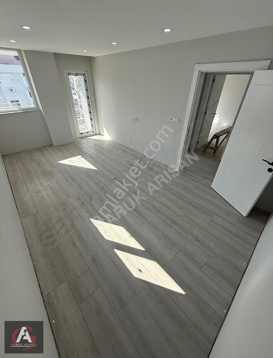 Faruk Arısan'dan Merkezi Konumda Uygun Fiyatlı Ayrı Mutfak 2+1 - Görsel 8