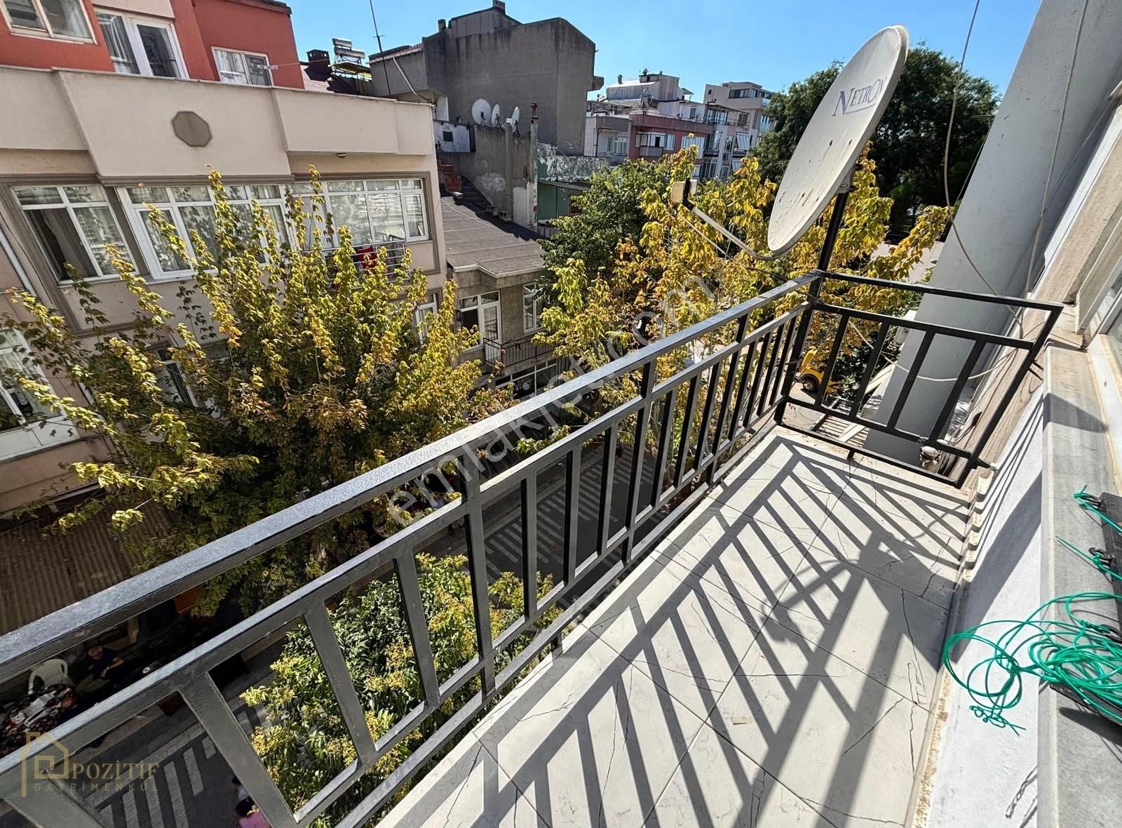 Yalı Mahallesi Çarşı İçinde Masrafsız Geniş 1+1 Satılık Daire - Görsel 3