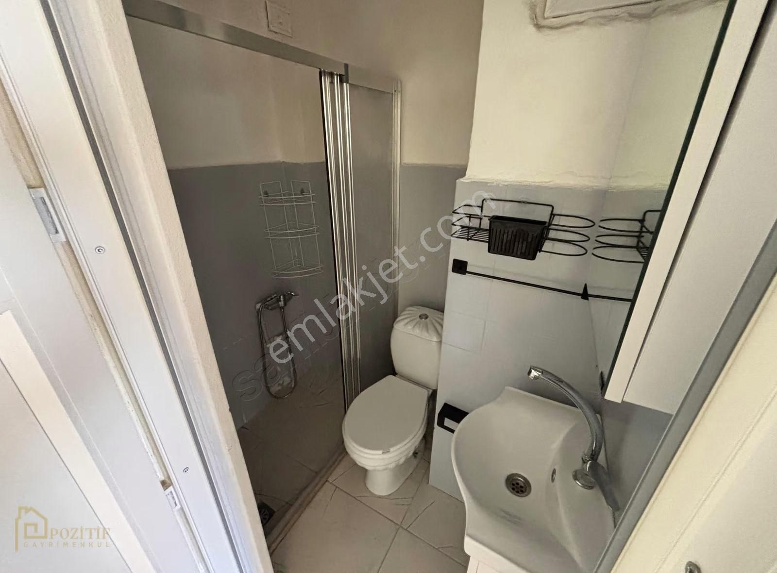 Yalı Mahallesi Çarşı İçinde Masrafsız Geniş 1+1 Satılık Daire - Görsel 4