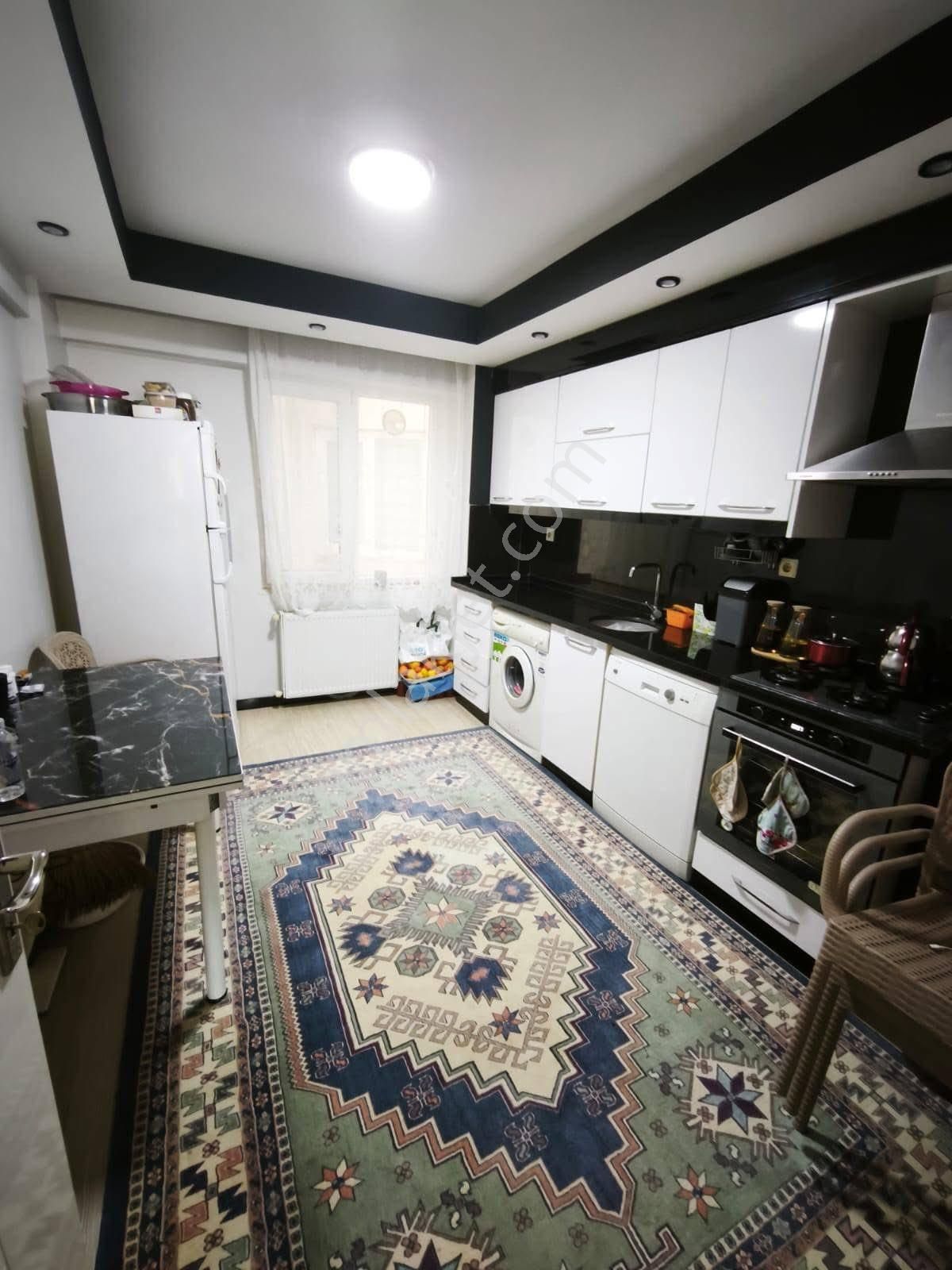 İstiklal’de Satılık 2+1 Fırsat Dublex !