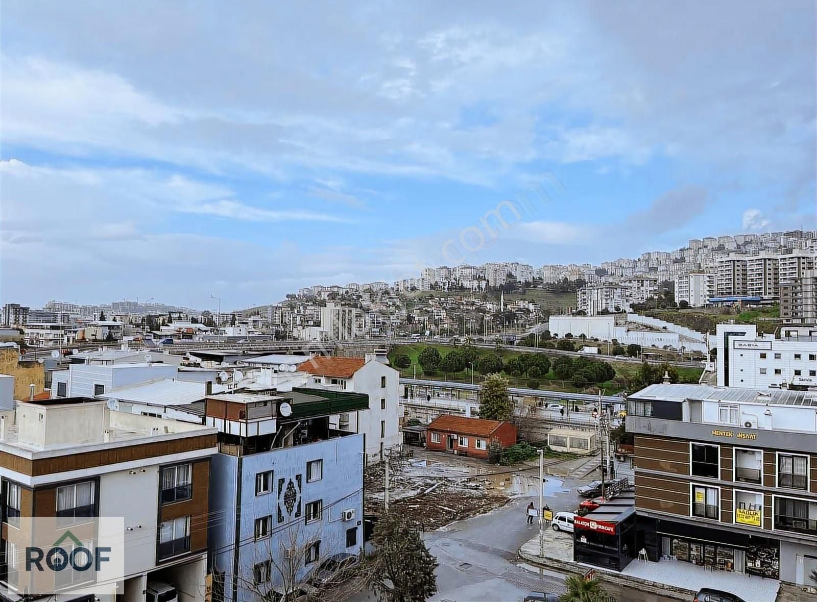 Gültekin Pera Çiğli Havuz Cephesi Sıfır Satılık 1+1 Daire - Görsel 15