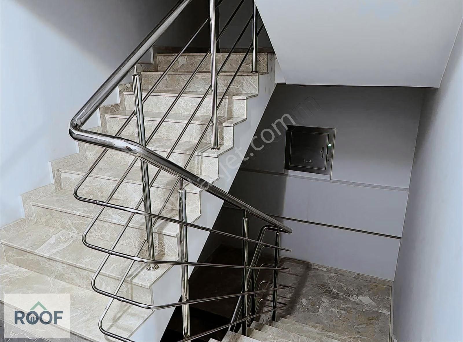 Gültekin Pera Çiğli Havuz Cephesi Sıfır Satılık 1+1 Daire - Görsel 24