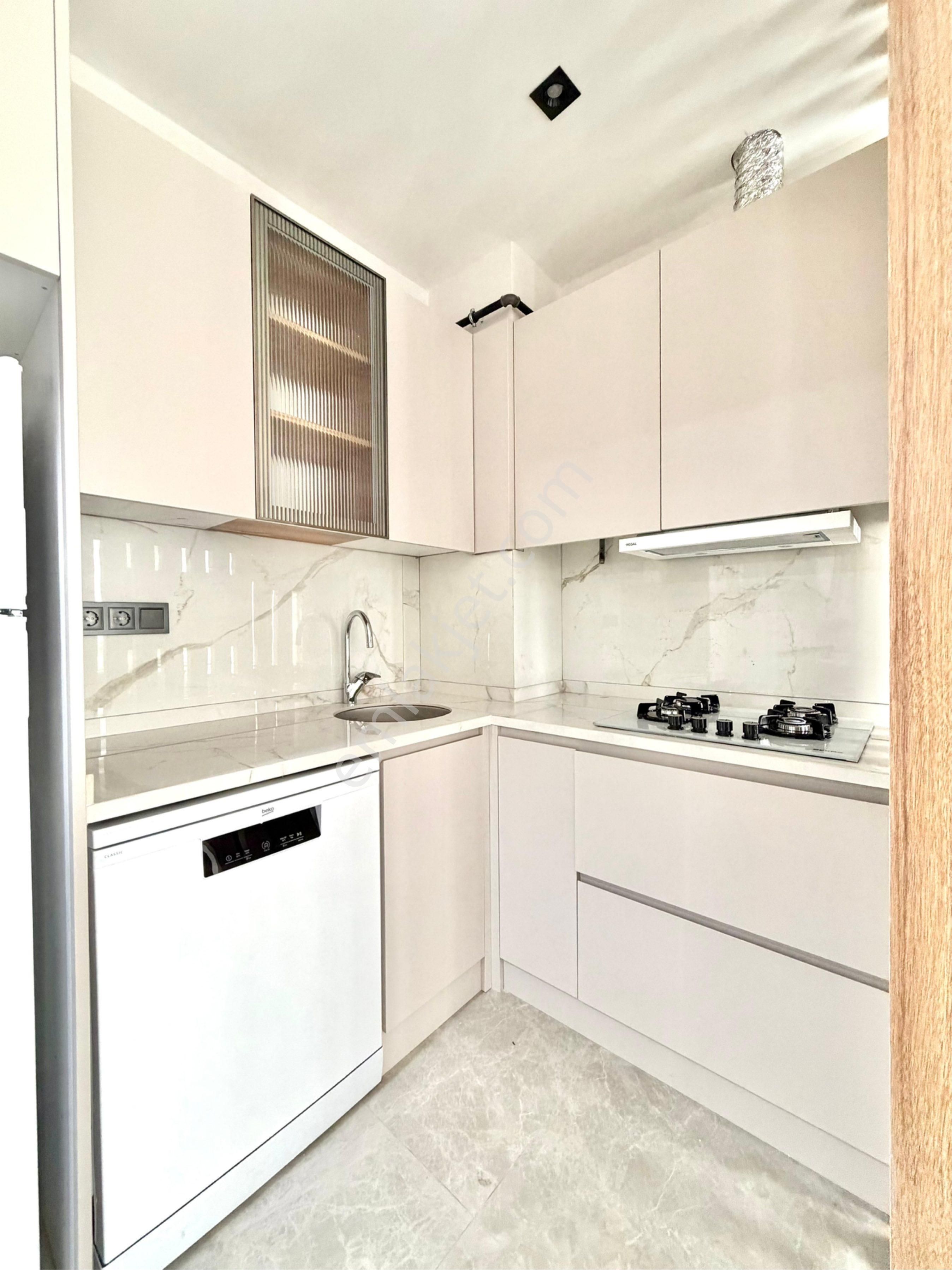 Adalet’te 2+1 Arakat Asansörlü Eşyalı Apart Daireler - Görsel 5