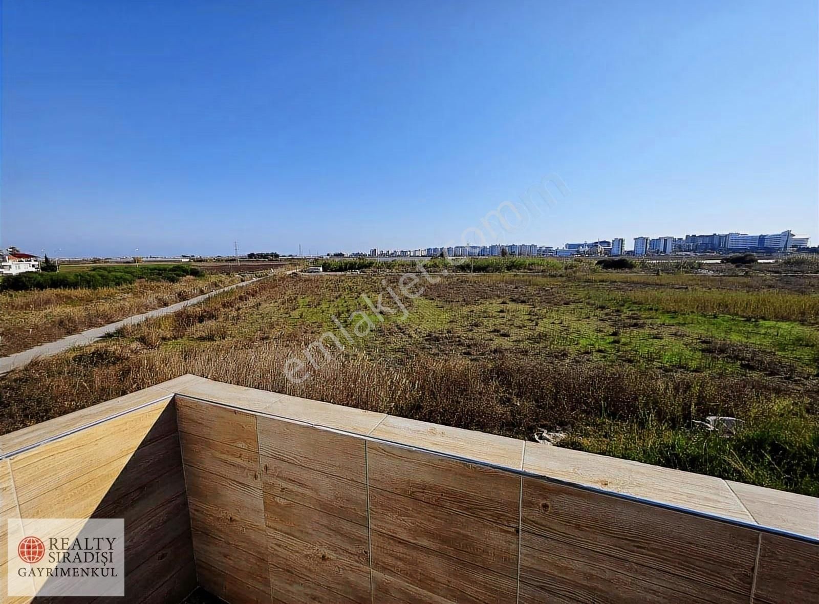 Aksu Kemerağzı Denize Yakın Satılık 3+1 Triplex Villa - Görsel 13