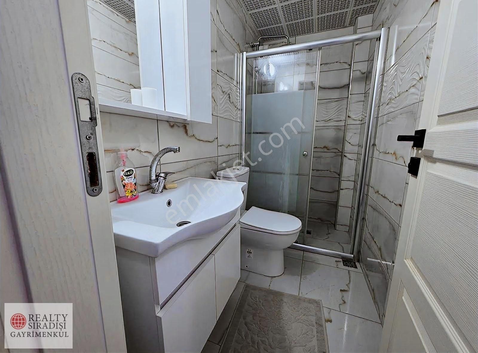 Aksu Kemerağzı Denize Yakın Satılık 3+1 Triplex Villa - Görsel 16