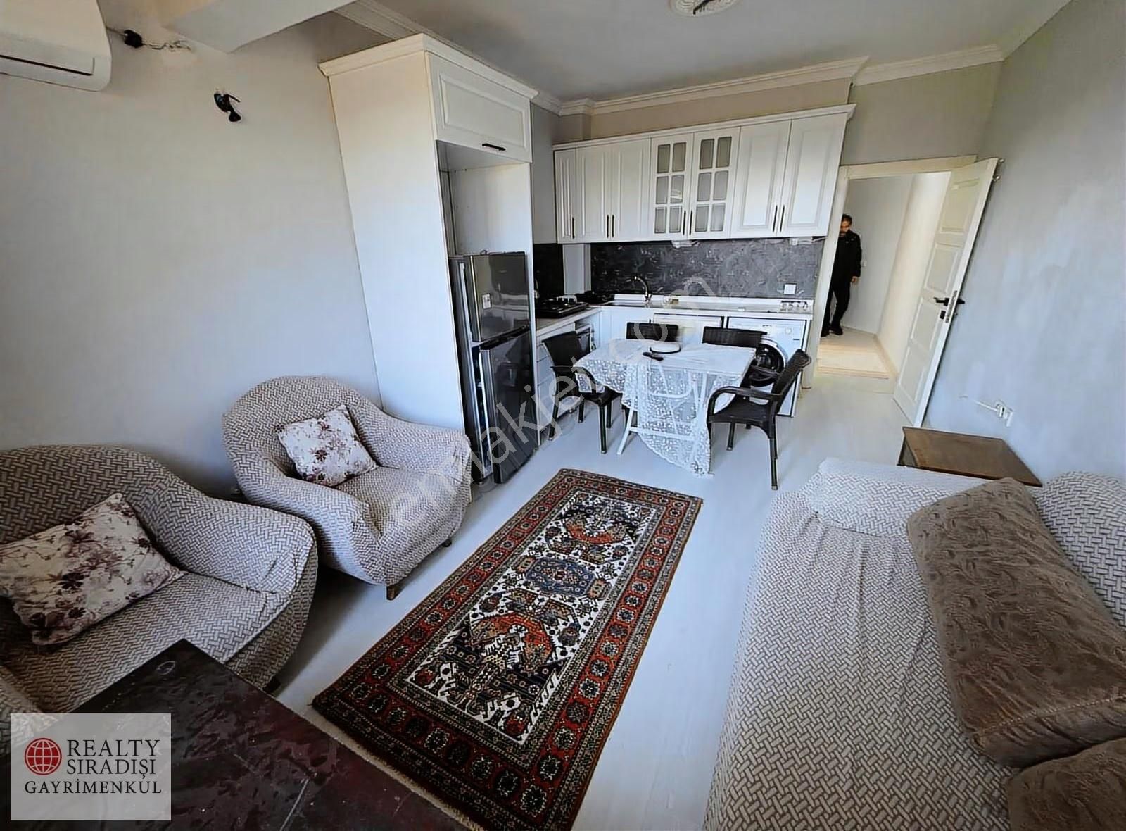 Aksu Kemerağzı Denize Yakın Satılık 3+1 Triplex Villa - Görsel 14