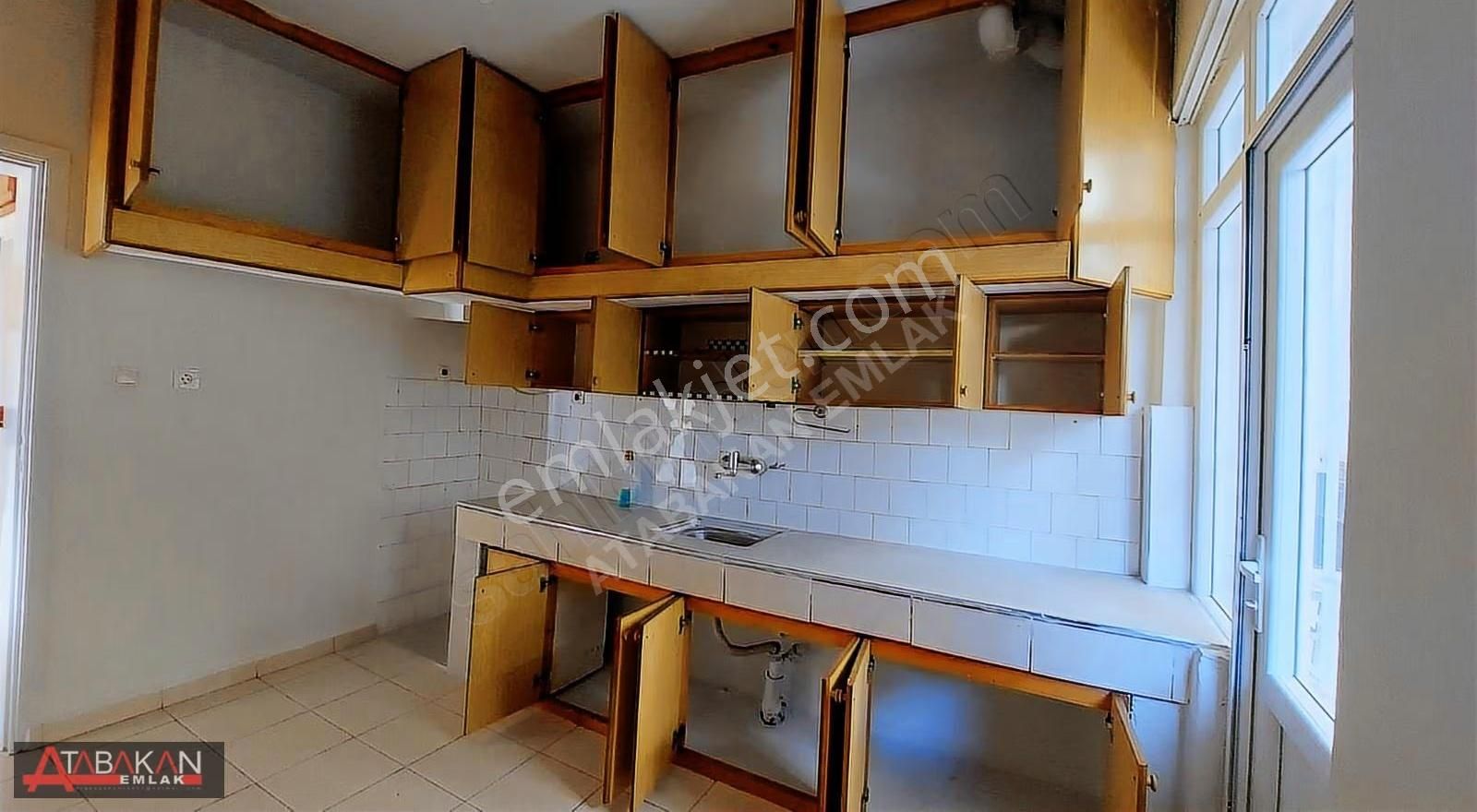 Manavgat'ta Kiralık 2+1 Daire: 90m², Tadilatlı, Merkezi Konumda - Görsel 2