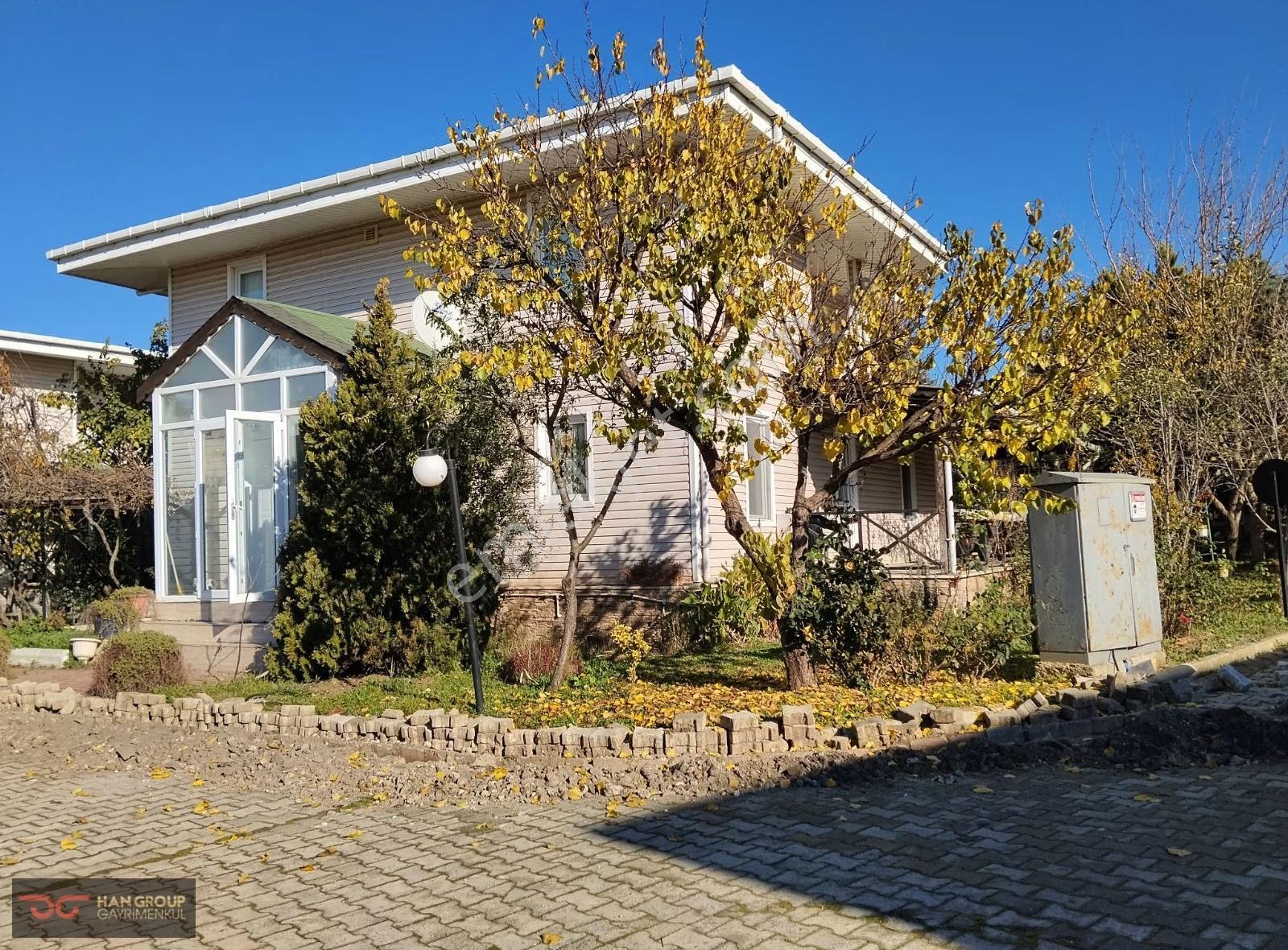 Silivri Çanta Kınalı 1 Sitesinde Acil Satılık Müstakil Villa