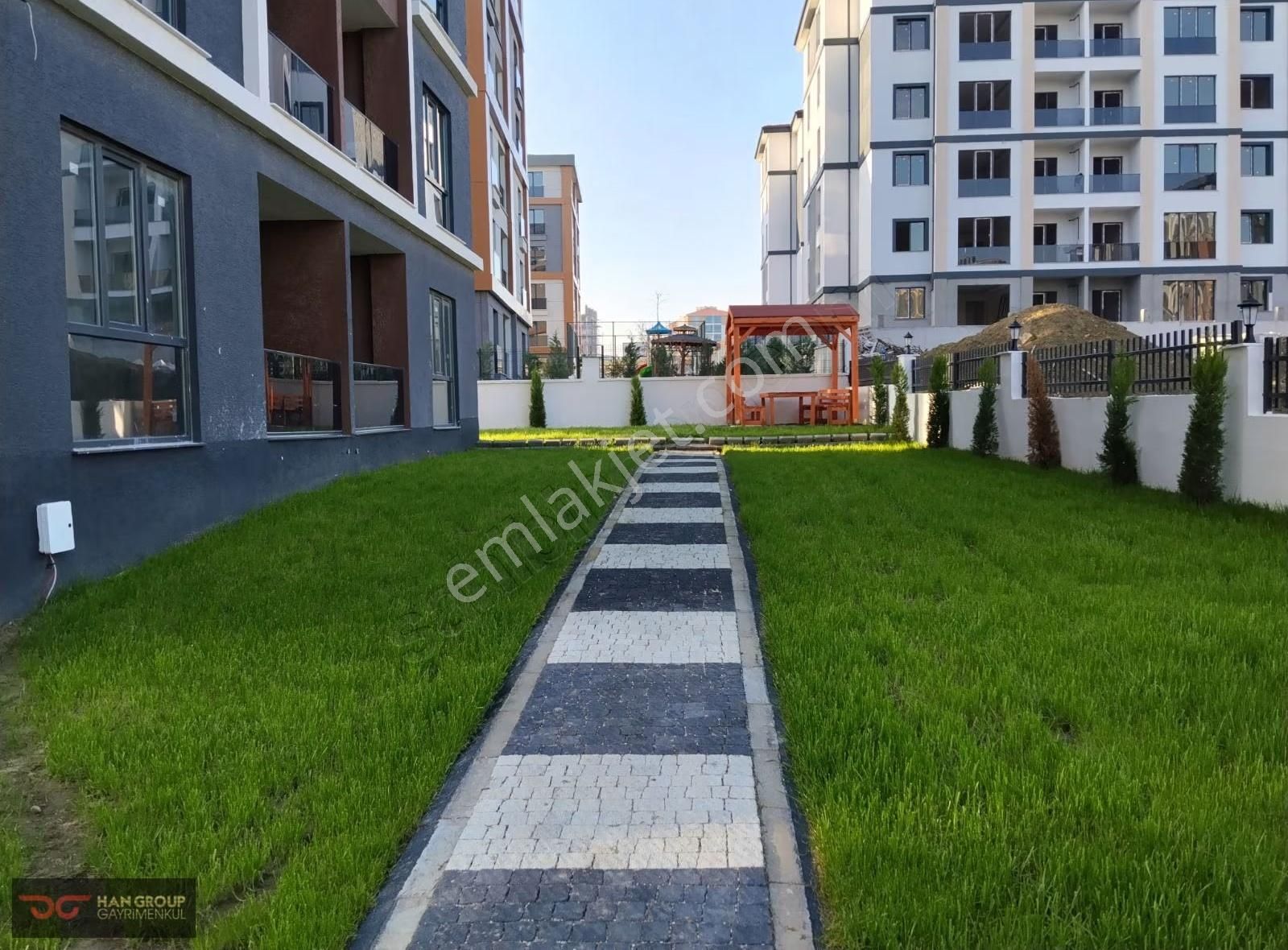 Silivri Yenimahalle'de Acil Satılık 2+1 Sıfır Daire