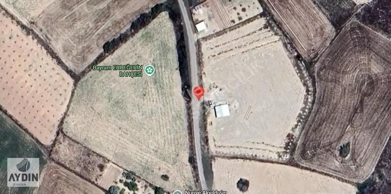 Aydın Satıyordan Meram Botsada İçinde 2+1 Ev Olan 4.500 M2 Bahçe