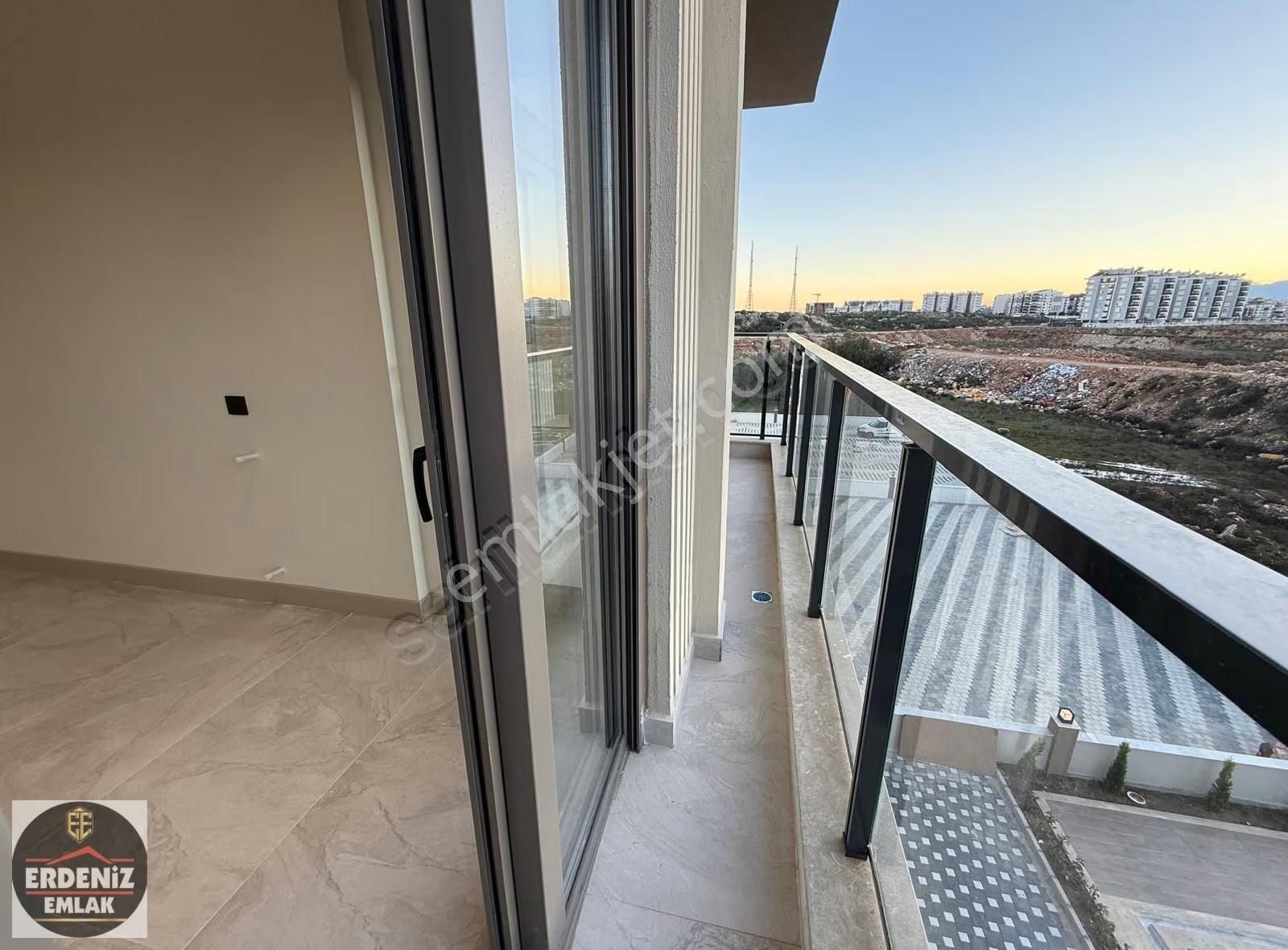 Çankaya Mh Havuzlu 2+1 100m2 Full+full Kat Seçenekli Daireler - Görsel 5