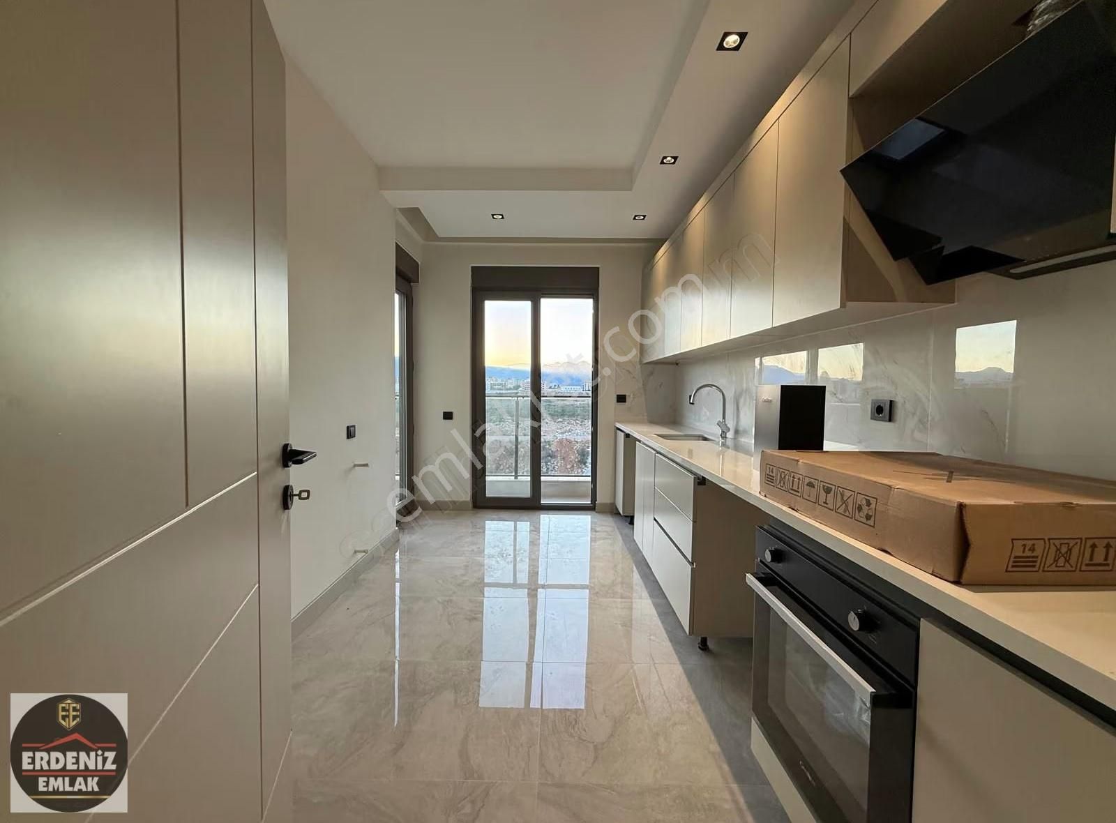 Çankaya Mh Havuz Cephe 3+3 180m2bahce Dubleksi Ultra Lüks Kaçmaz